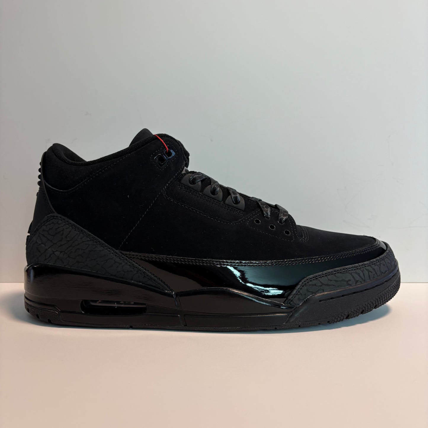 Jordan 3 Black Cat