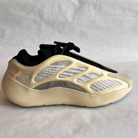 Yeezy 700 Azael