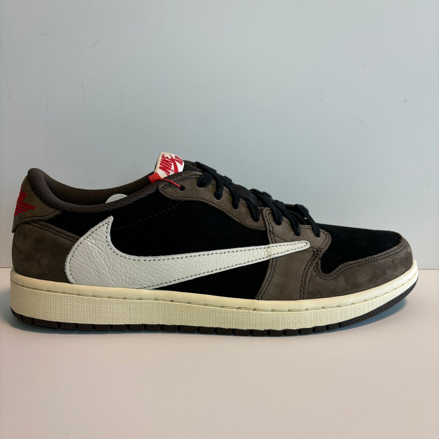 Jordan 1 Low Travis Scott Mocha